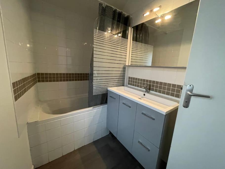 Appartement 2 Chambres A 3 Min A Pied De La Plage Saint-Valery-en-Caux Extérieur photo